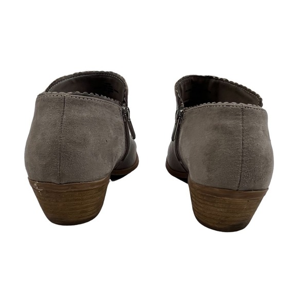 Torrid Ankle Booties Womens Size 7 Scalloped Trim Taupe Faux Suede Zip - Picture 8 of 12